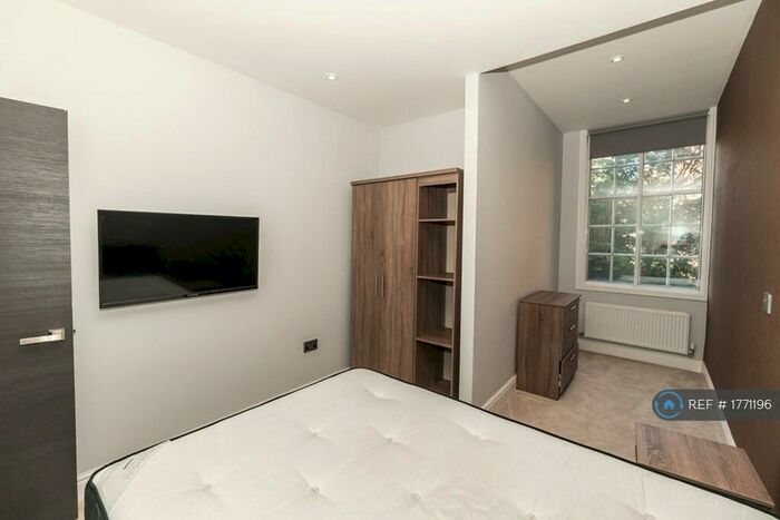 1 Bedroom Flat To Rent In Water Street, Liverpool, L2
