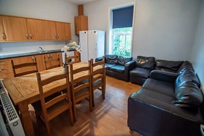 6 Bedroom House To Rent In Clarkehouse Road, Sheffield, S10