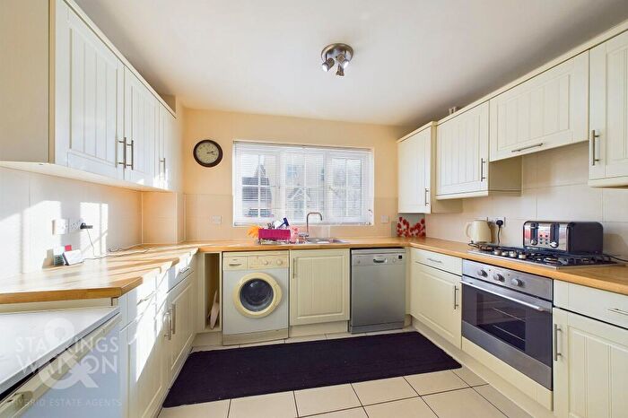 5 Bedroom Detached House For Sale In Crocus Street, Wymondham, NR18