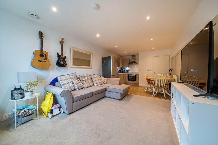 2 Bedroom Flat For Sale In Liberty House, Bessemer Road, Welwyn Garden City, AL7