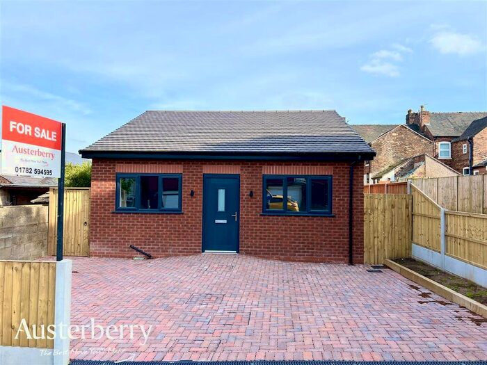 2 Bedroom Detached Bungalow To Rent In Brightgreen Street, Adderley Green, Stoke-On-Trent, Staffordshire, ST3