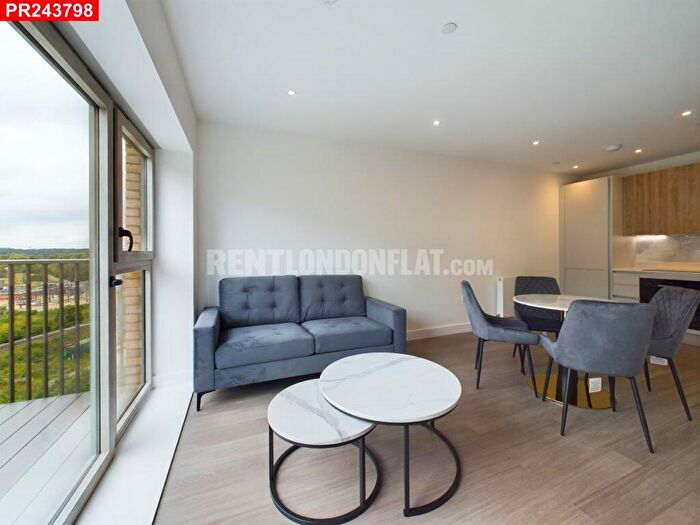 1 Bedroom Flat To Rent In Flagstaff Road, Reading, – Bedroom Flat, RG2