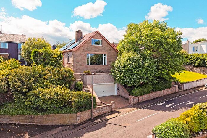 4 Bedroom Detached House For Sale In Seaview Crescent, Joppa, Edinburgh, EH15
