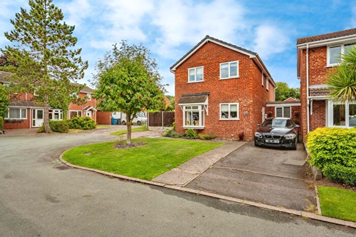 4 Bedroom Detached House For Sale In Swindale, Wilnecote, Tamworth, Staffordshire, B77