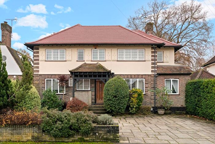 4 Bedroom Detached House For Sale In Hillcrest Gardens, Hinchley Wood, Esher, KT10