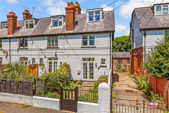 3 Bedroom End Of Terrace House For Sale In St. Andrew's Road, Littlestone, New Romney, Kent, TN28