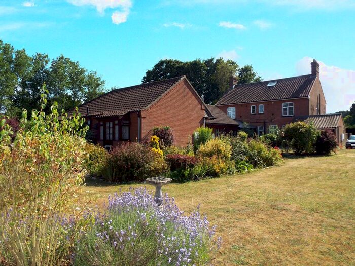 1 Bedroom Bungalow To Rent In Reepham Road, Briston, NR24