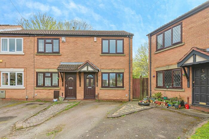 2 Bedroom End Terrace House For Sale In Shakespeare Close, Tamworth, B79