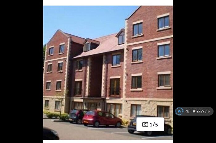 2 Bedroom Flat To Rent In Balmoral House, Nottingham, NG5