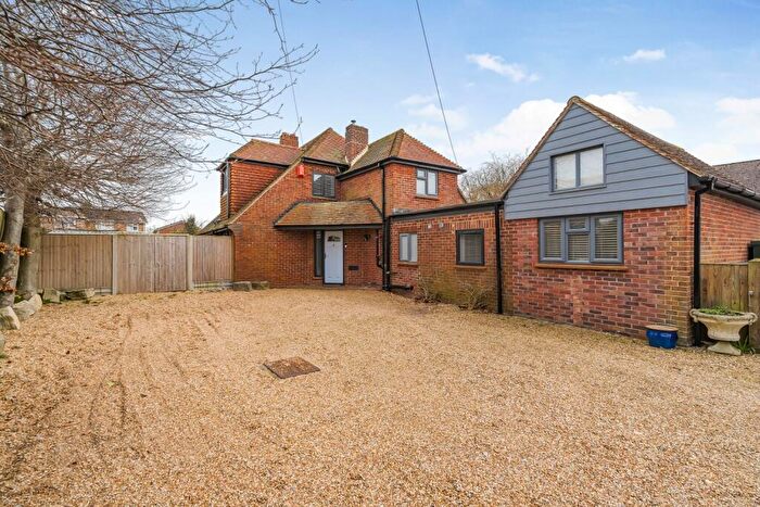 5 Bedroom Detached House For Sale In Grays Close, Alverstoke, PO12