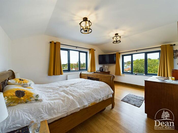 4 Bedroom Detached House For Sale In Staunton Road, Coleford, GL16