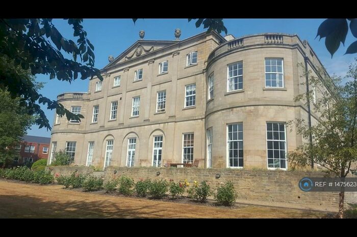 2 Bedroom Flat To Rent In Denison Hall, Leeds, LS3