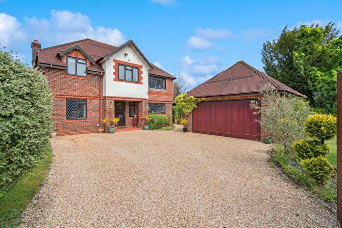 5 Bedroom Detached House For Sale In Denham Walk, Chalfont St. Peter, Gerrards Cross, SL9