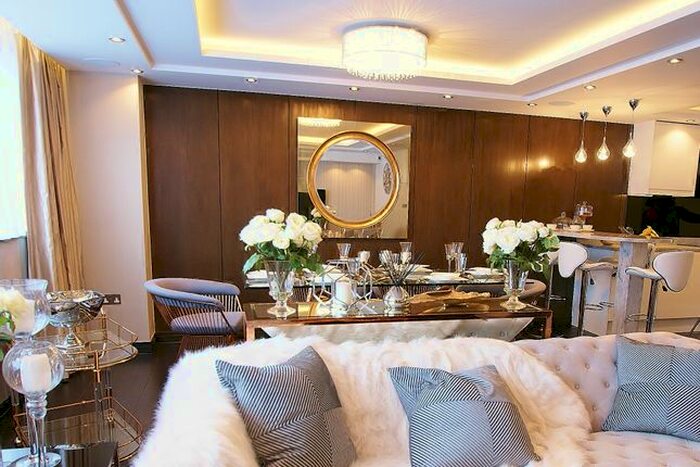 4 Bedroom Flat To Rent In George Street, Marylebone, W1U