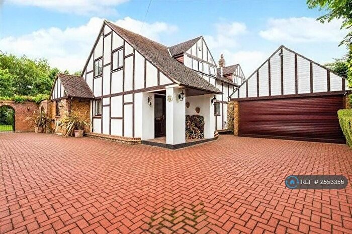 4 Bedroom Detached House To Rent In Knowl Hill, Kingsclere, RG20