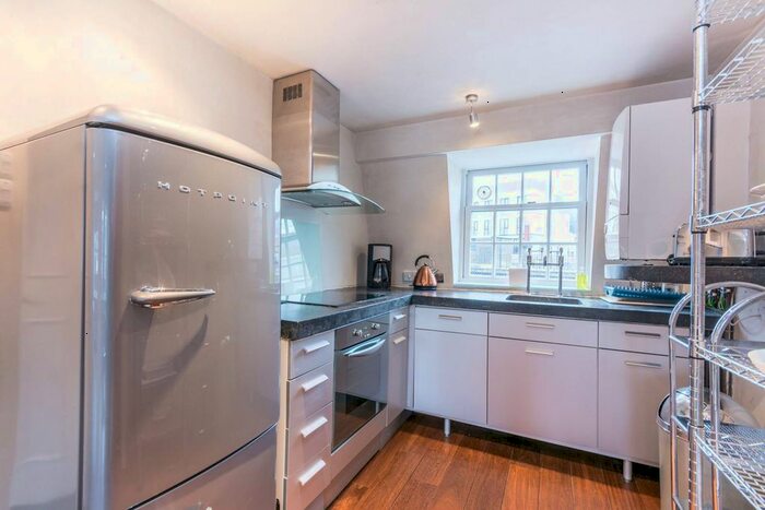 1 Bedroom Flat To Rent In Wells Street, Fitzrovia, London, W1T