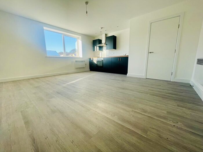 1 Bedroom Apartment To Rent In Bingley Road, BD9