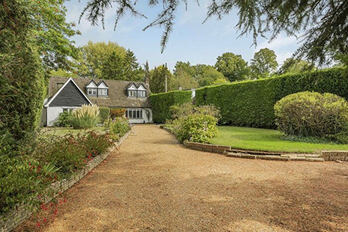 4 Bedroom Detached House For Sale In Winterbrook, Wallingford, OX10