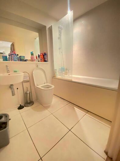 1 Bedroom Flat To Rent In Denison House, Lanterns Way, Canary Wharf, South Quay, London, E14