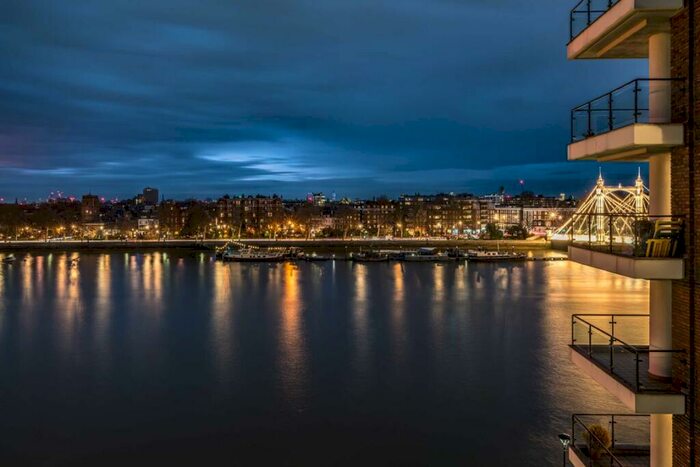 2 Bedroom Flat To Rent In Anhalt Road, Battersea, SW11