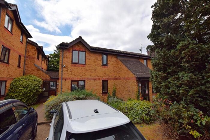 2 Bedroom Apartment To Rent In Overton Drive, Romford, RM6