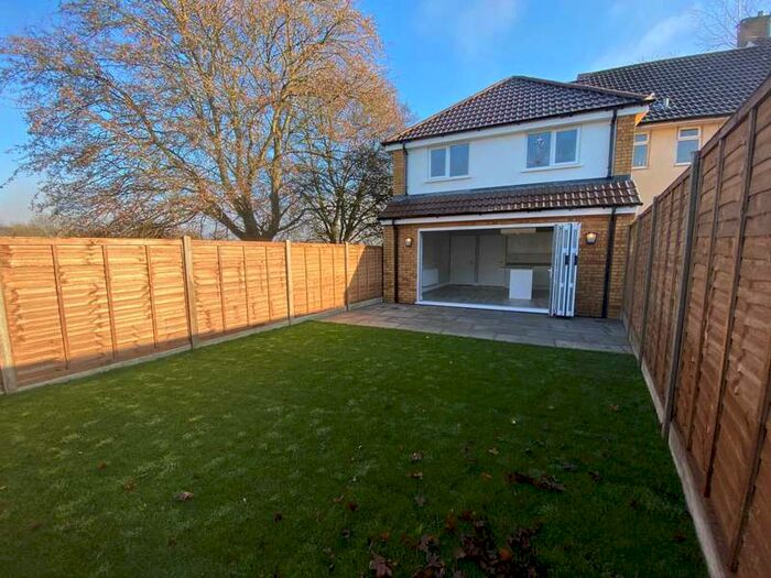 3 Bedroom End Of Terrace House To Rent In Newly Built 3 Bedroom House, HP1