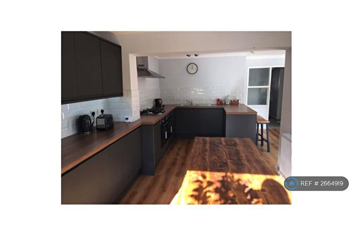 6 Bedroom Semi-Detached House To Rent In Rushmead Close, Canterbury, CT2