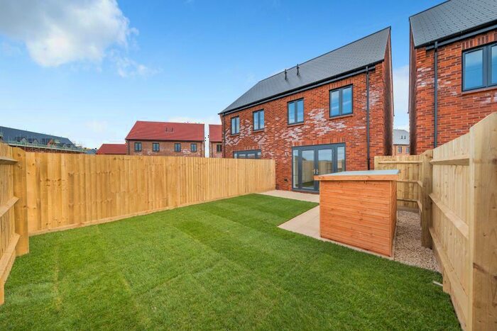 3 Bedroom Semi-Detached House To Rent In Heyford Park, Bicester, Oxfordshir, OX25