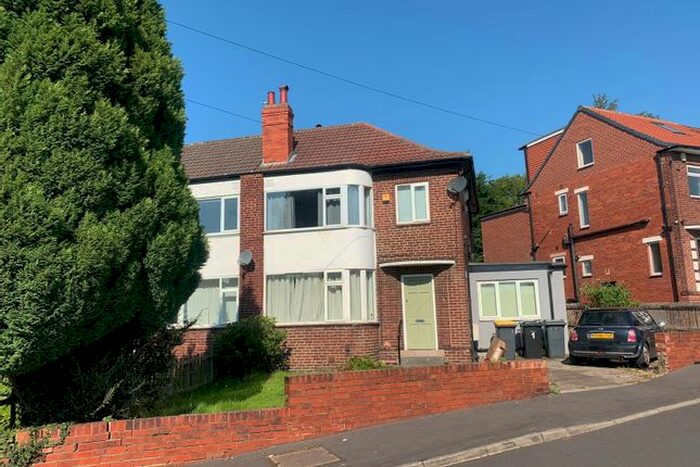 4 Bedroom Semi-Detached House To Rent In Ash Gardens, Leeds, West Yorkshire, LS6