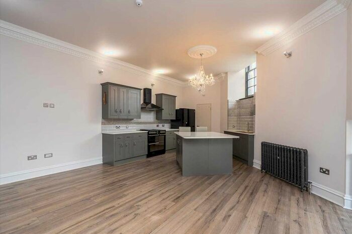2 Bedroom Flat For Sale In Cow Wynd, Falkirk, FK1