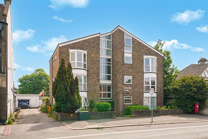 2 Bedroom Flat For Sale In Stafford Road, Croydon, CR0