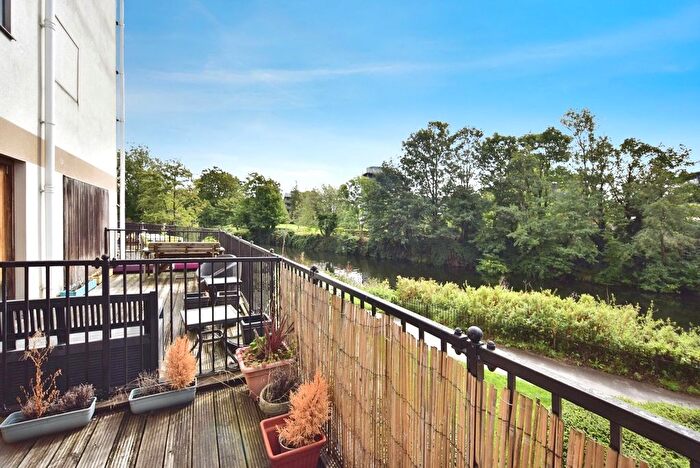 2 Bedroom Flat For Sale In Clifford Way, Maidstone, Kent, ME16