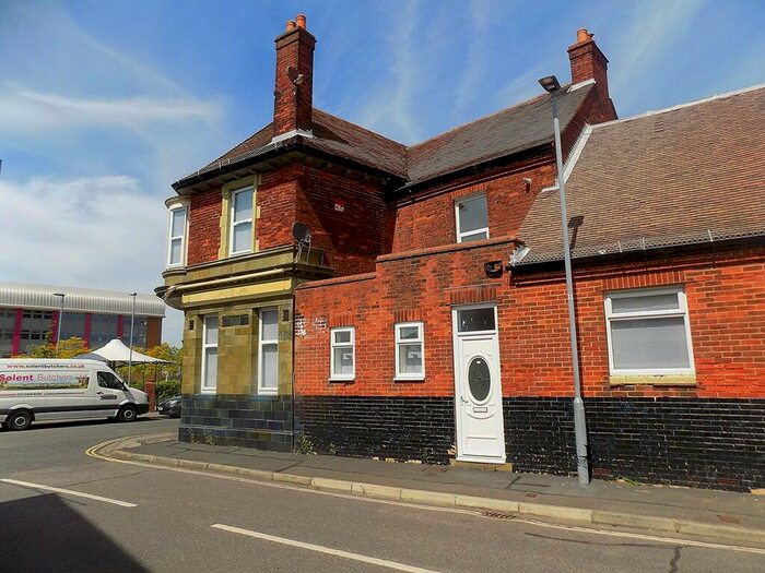 1 Bedroom Property To Rent In Plymouth Street, Southsea, PO5