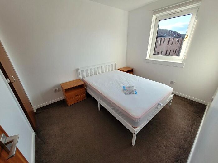 2 Bedroom Flat To Rent In Bryson Road, Polwarth, Edinburgh, EH11