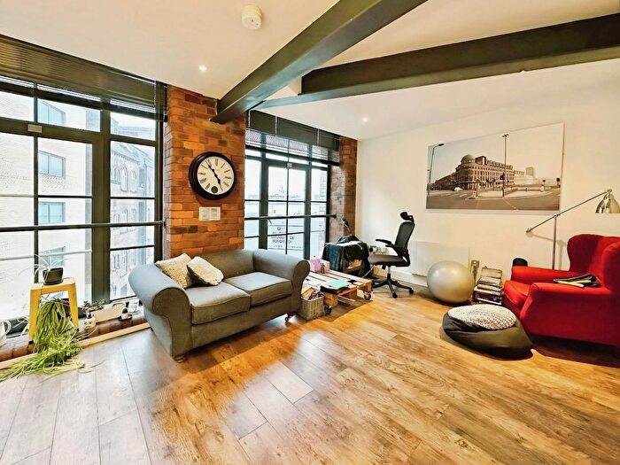 1 Bedroom Flat To Rent In Crispin Lofts, New York Road, Leeds, West Yorkshire, LS2