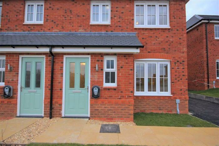 3 Bedroom Semi-Detached House To Rent In Ennerdale Avenue, Warton, PR4