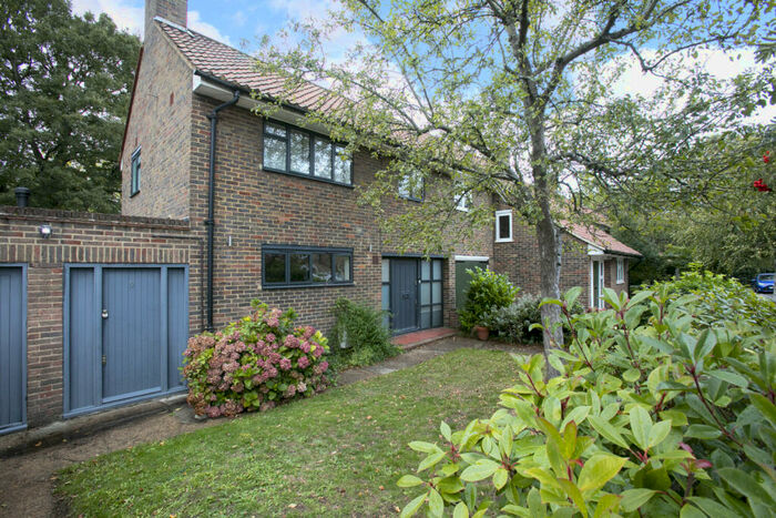 4 Bedroom House To Rent In Allison Grove, Dulwich, London, SE21