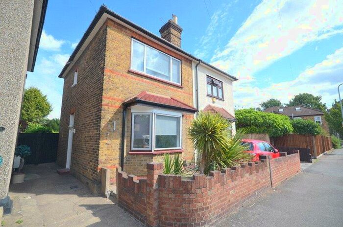 3 Bedroom Semi-Detached House To Rent In Honiton Road, Romford, Essex, RM7