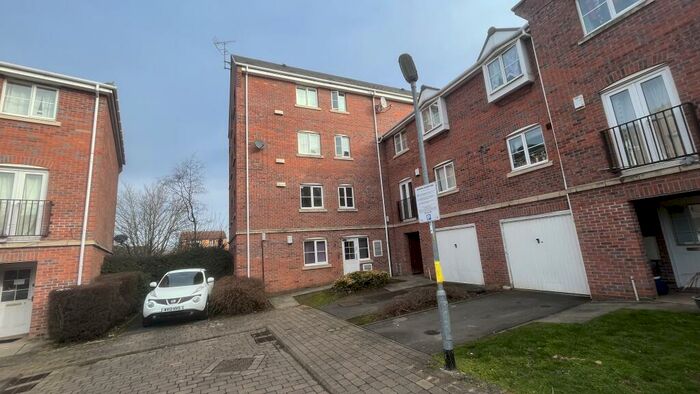 2 Bedroom Flat To Rent In Henry Bird Court, Northampton, NN4