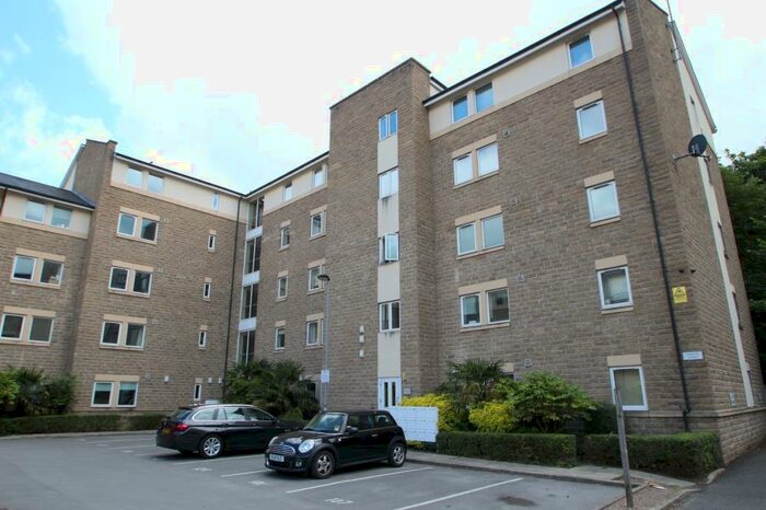 2 Bedroom Property To Rent In Flat, Thwaite Court, Cornmill View, Horsforth, LS18