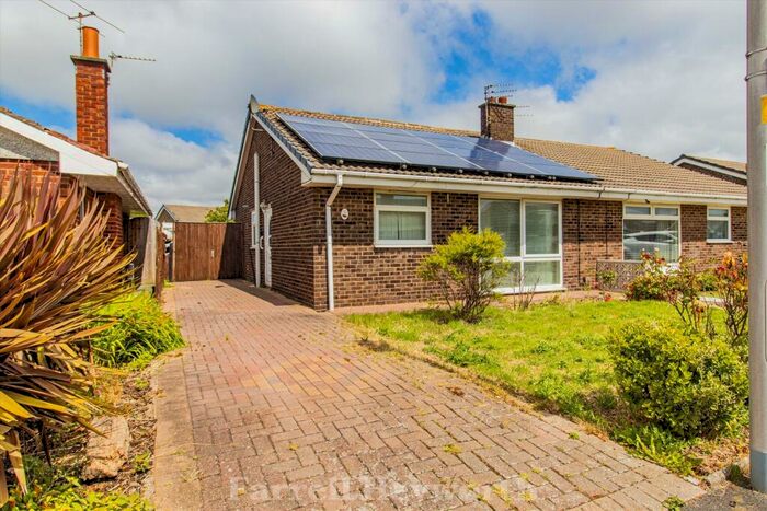 2 Bedroom Bungalow For Sale In Green Oak Place, Thornton Cleveleys, FY5