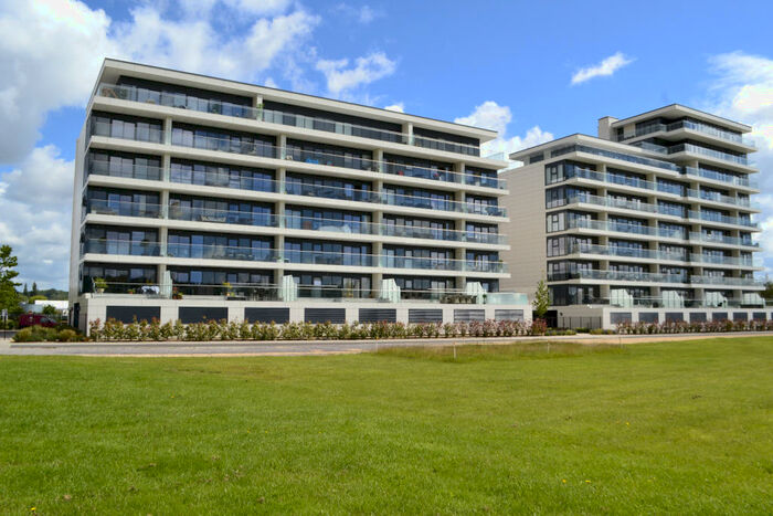 3 Bedroom Apartment To Rent In Kingman Way, Newbury, RG14