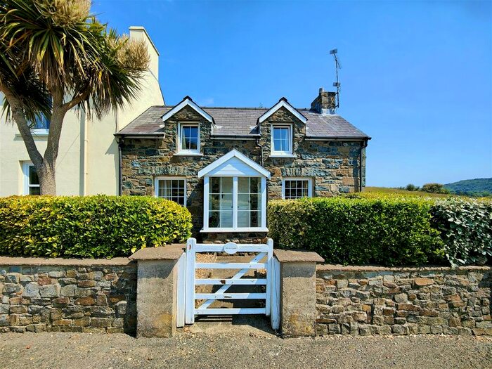 2 Bedroom Cottage For Sale In Bryn Y Garn, Dinas Cross, Newport, SA42
