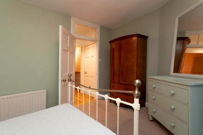 1 Bedroom Flat To Rent In St Stephen Place, Stockbridge, Edinburgh, EH3