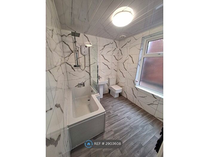 1 Bedroom Flat To Rent In Chorley Old Road, Bolton, BL1