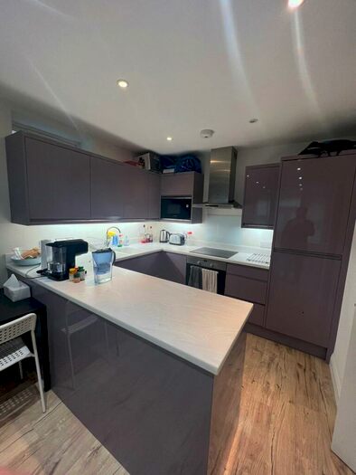 2 Bedroom Apartment To Rent In South Park Hill Road, South Croydon, CR2
