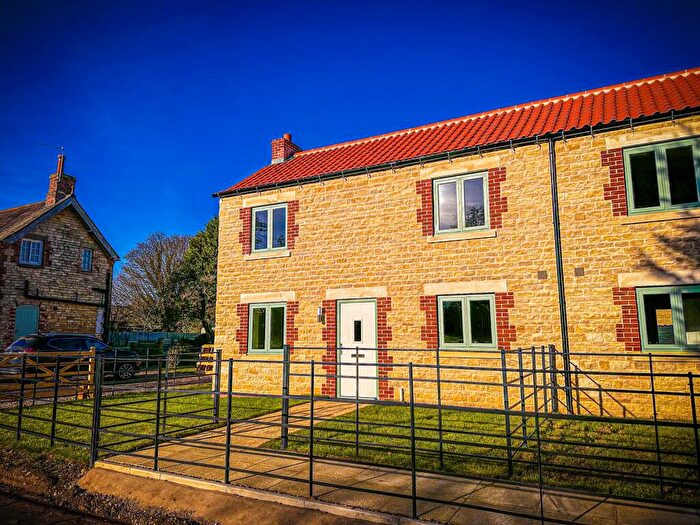 2 Bedroom Semi-Detached House To Rent In Post Office Yard, Leadenham, Lincoln, LN5