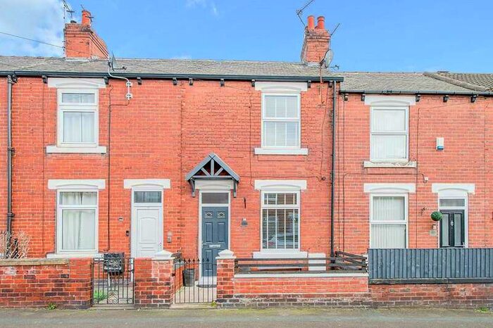 2 Bedroom House To Rent In Garden Street, Castleford, West Yorkshire, WF10