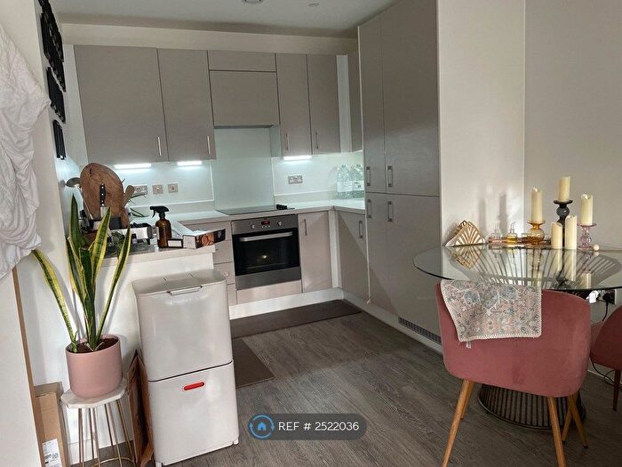 1 Bedroom Flat To Rent In Laidlaw House, London, NW7