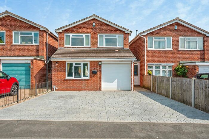 3 Bedroom Detached House For Sale In Leslie Close, Littleover, Derby, DE23